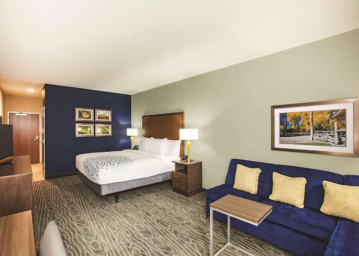 La Quinta By Wyndham Wichita Northeast